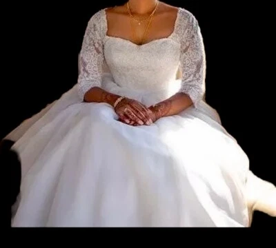 Brides Dress - Image 1 of 4