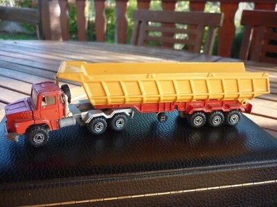 MAJORETTE France Série 3000. Camion SCANIA Benne basculante. 1/60. Années 80. - Photo 1/4