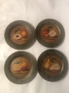 Vintage Set of 4, 8" Fruit Plates with Wall Hangers - Picture 1 of 12