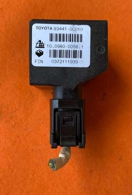 2001 2002 Toyota Tundra Sequoia Lateral Acceleration Sensor 89441-0C010 OEM - Image 1 of 3