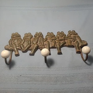 6 Funny Frogs Cast Iron Coat 3 Hook Rack Towel Hanger Garden Rustic Decor 11.5” - Picture 1 of 7