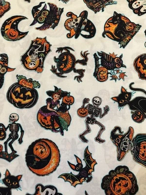 HAPPY HAUNTING ACOLCHADO TESOROS RETRO TELA HALLOWEEN MEDIA YARDA Foto 1 de 4