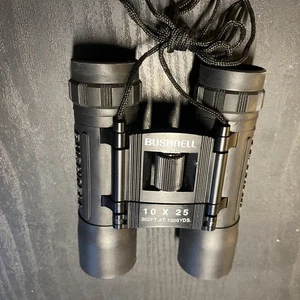 Bushnell Black Compact Folding Binoculars 10 x 25 302 FT. @ 1000yds. - Picture 1 of 5