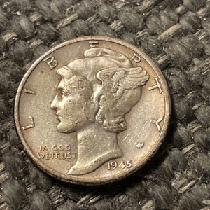 1945 Mercury Dime Silver Coin - Picture 1 of 2