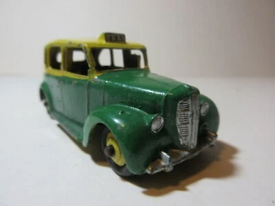 1950's Dinky Toys Austin FX3 London Taxi Cab Two Tone Version - Dinky Toys Cars  - Image 1 of 4