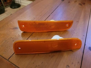2000 Jeep Cherokee XJ Side Markers Amber - Picture 1 of 2
