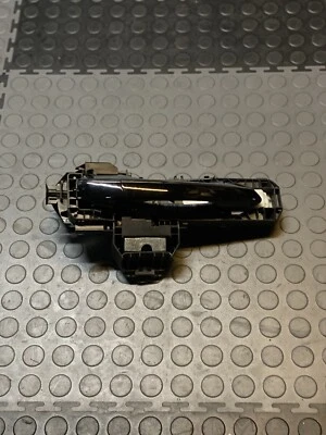 Infiniti QX30 2017-2019 manija de puerta exterior pasajero trasero derecho OEM Foto 1 de 4