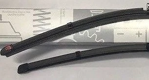 Genuine Mercedes Benz Wiper Blades B Class 245 and 246 Models A2468202800 - Image 1 of 4