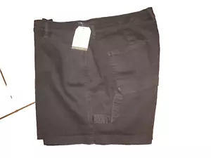 Wonderly BLACK Cotton Blend Shorts Women’s Size 20W Button Zip Flat Front - Picture 1 of 4