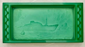 CENICERO DE VIDRIO VERDE PRENSADO DE COLECCIÓN 7,7", VASIJA BRASIL MARU SEGUNDA GUERRA MUNDIAL, OSK c1940, en muy buena condición - Imagen 1 de 6