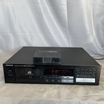 Reproductor de cargador múltiple de 6 discos Kenwood DP-M98 de colección, funciona muy bien, sin control remoto Foto 1 de 4