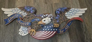 Rara targa da parete 32 pollici Jim Shore LIBERTÀ E GIUSTIZIA PER TUTTI EAGLE! - Foto 1 di 6