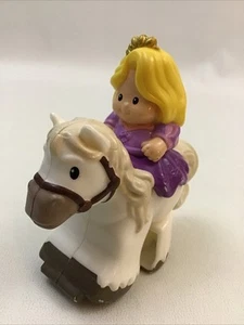 Fisher Price Little People Klip Klop Castle Disney Princess Rapunzel Horse - Picture 1 of 6