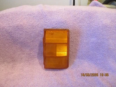 1980-1981 PONTIAC BONNEVILLE GM RIGHT SIDE MARKER LENS 5931272 FREE SHIPPING - Image 1 of 4