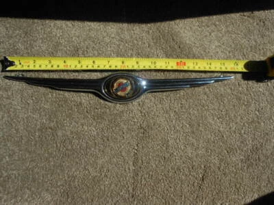 99 00 01 02 03 04 Chrysler 300M parrilla insignia emblema ala 1999 2000 2002 2004 Foto 1 de 4