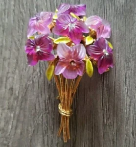 Vintage Signed Art Purple Bouquet Of Flowers Enamel Leaves Rhinestones Mode-art - Picture 1 of 7