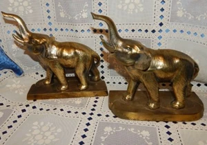 Par de sujetalibros vintage de latón elefante ~ no ferrosos ~ pesados ~ baúles = buena suerte - Imagen 1 de 5