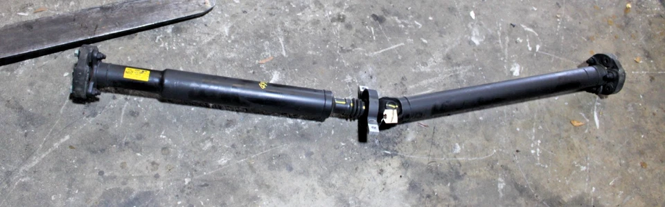 Hyundai Genesis 2010-2012 cupé de 2,0 L eje de hélice de conductor automático 49300-2M252 Foto 1 de 4