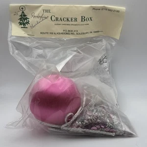The Cracker Box Christmas Ornament Kit Pink PORTOFINO - Picture 1 of 4