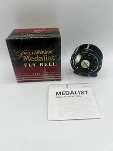 Pflueger Medalist 1492 1/2 AK Fliegenrolle ~ Neu im Karton ~ Angeln ~ kostenloser Versand - Bild 1 von 3