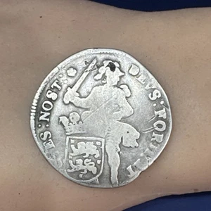 1686 Países Bajos Frisia Occidental 30 Stuivers (escaso solo acuñado durante 4 años) - Imagen 1 de 2