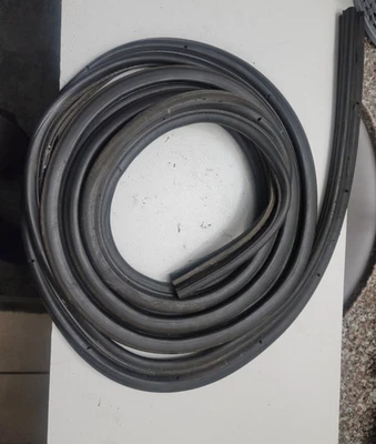 Puerta levadiza trasera Ford Explorer 1998-01 OEM tira anti-ruido sello Foto 1 de 4