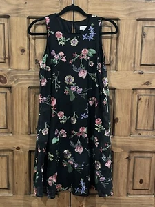 Calvin Klein Floral Embroidered Dress Size 6 Spring Flower - Picture 1 of 7