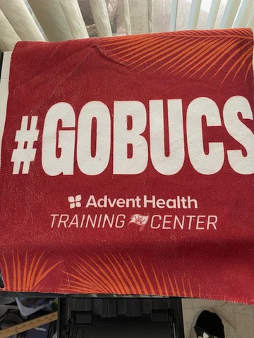 TAMPA BAY BUCCANEERS RALLY TOWELS LOT of 8 Cover