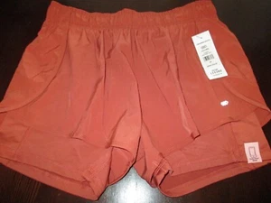 NWT womens Leg3nd athletic shorts rust size XL Legend - Picture 1 of 2