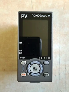 Yokogawa Programmable Controller UT32A-NNN-11-UN - Picture 1 of 3