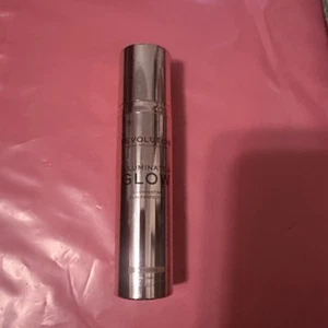 Makeup Revolution Illuminate & Glow Bronze Liquid Highlighter Skin Perfector - Picture 1 of 2