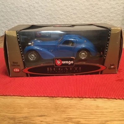 Burago 1936 Bugatti Atlantic 1:24 Scale  Bijoux Collection Model Car  boxed - Image 1 of 4