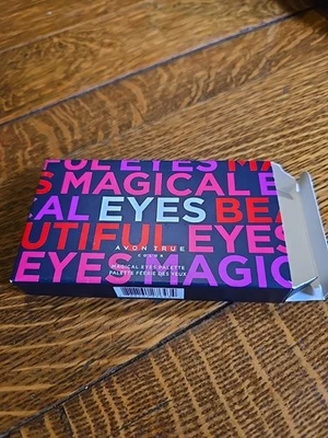 8 Eyeshadows. Champagne, Peach, Gilded, Espresso, Silver, Plum, Emerald, Black - Image 1 of 4