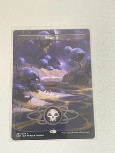 Swamp (237) - Borderless - Unfinity - UNF MtG NM - Picture 1 of 1