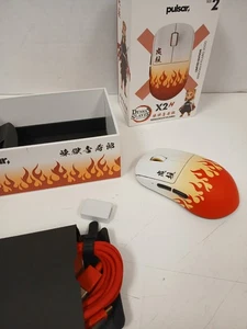 Pulsar Demon Slayer X2H Rengoku Kyojuro mouse antincendio wireless, taglia 2 *NO DONGLE* - Foto 1 di 8
