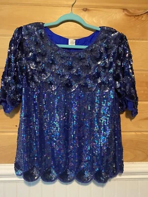 Top de seda de lentejuelas manga festoneada azul marino de colección años 80 pequeño/mediano Foto 1 de 4