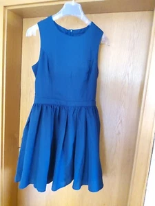Sommerkleid von Only,ärmellos,dunkelblau mit Spitze hinten,Rockteil ausgestellt - Bild 1 von 2