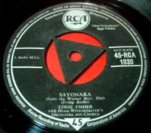 Eddie Fisher Sayonara 7"UK ORIG 1958 RCA Tri-Centre That's The Way It Goes VINYL - Imagen 1 de 4