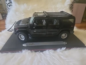 Maisto Hummer H2 SUV Die Cast Car 1:18 Scale - Picture 1 of 6