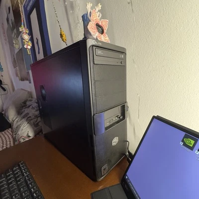 Pc Sistemato Da Me- Lavoro,studio E Gaming Retro - Imagen 1 de 3