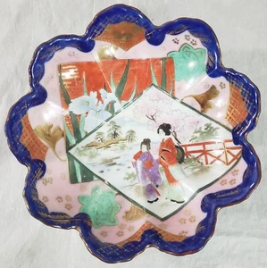 Antik? Satsuma japanische markierte signierte gelappte Porzellanschüssel Geisha Damen Blume - Bild 1 von 9