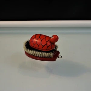 Vintage Turtle Clothing Brush Counterpoint Japan Red Painted Wood - Picture 1 of 6