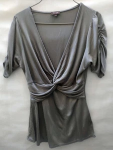 PHASE EIGHT Shimmering Plunge V neck Luxuriously Soft Stretchy Top Size 10 28-32 - Picture 1 of 15