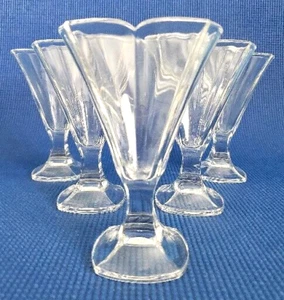 Vtg Luminarc Scalloped Clear Footed Sherbet Sundae Dessert Glasses Coupes France - Picture 1 of 5