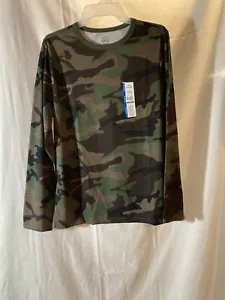 New Boys size 2XL (18) Green Camo T-Shirt Long Sleeves Wonder Nation - Picture 1 of 4
