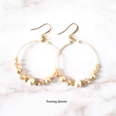 Pendientes de aro de perlas nupciales aniversario de boda chapados en oro de 22 quilates Foto 1 de 3