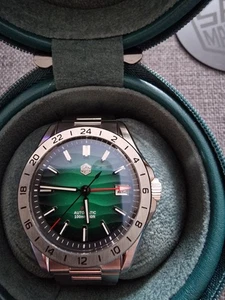 San Martin SN0129-GMT Automatic Watch Green Textured Dial - Picture 1 of 7