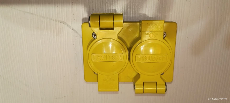 Salida dúplex Leviton Wetguard 85W47-D Foto 1 de 4