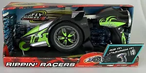 Jakks Rippin Racers Green Fly Wheels Rip It Launch It! Road Champs - New 2005 - Picture 1 of 4