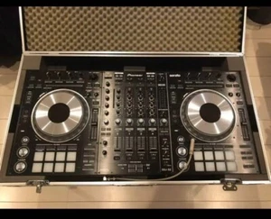 Pioneer DDJ-SZ with dedicated hard case - Picture 1 of 3